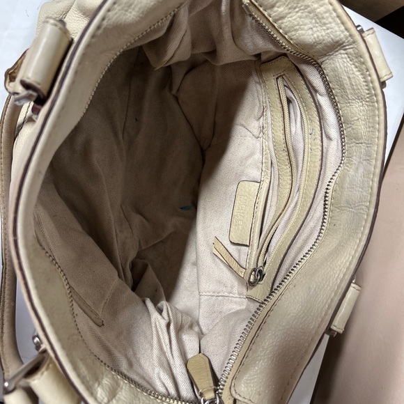 Michael Kors purse - Picture 4 of 8